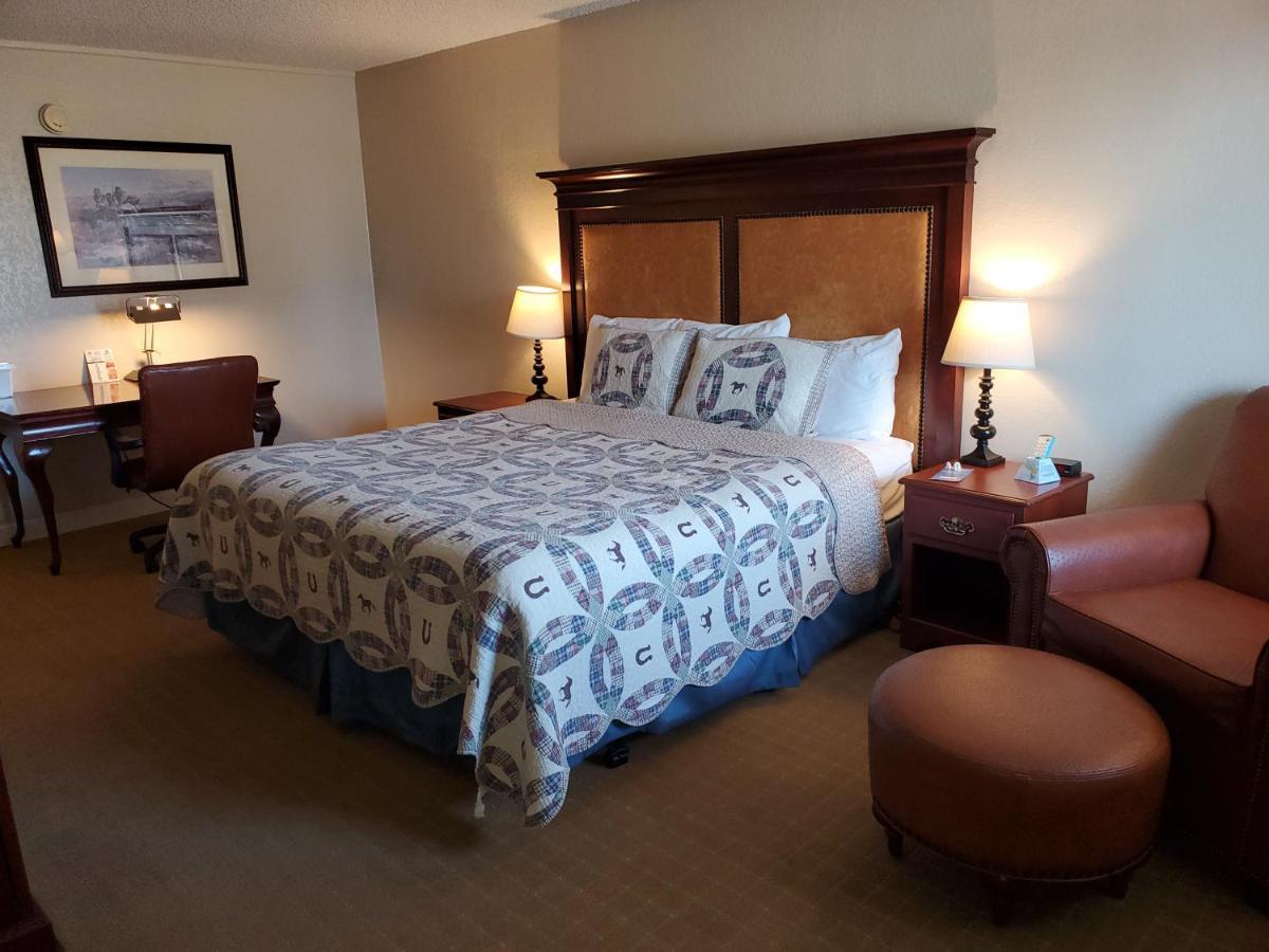 Kansas Country Inn Oakley Dış mekan fotoğraf