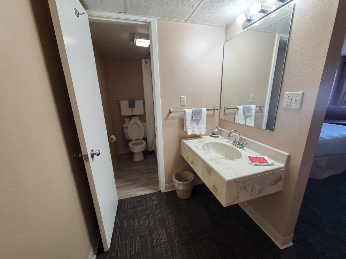 Kansas Country Inn Oakley Dış mekan fotoğraf