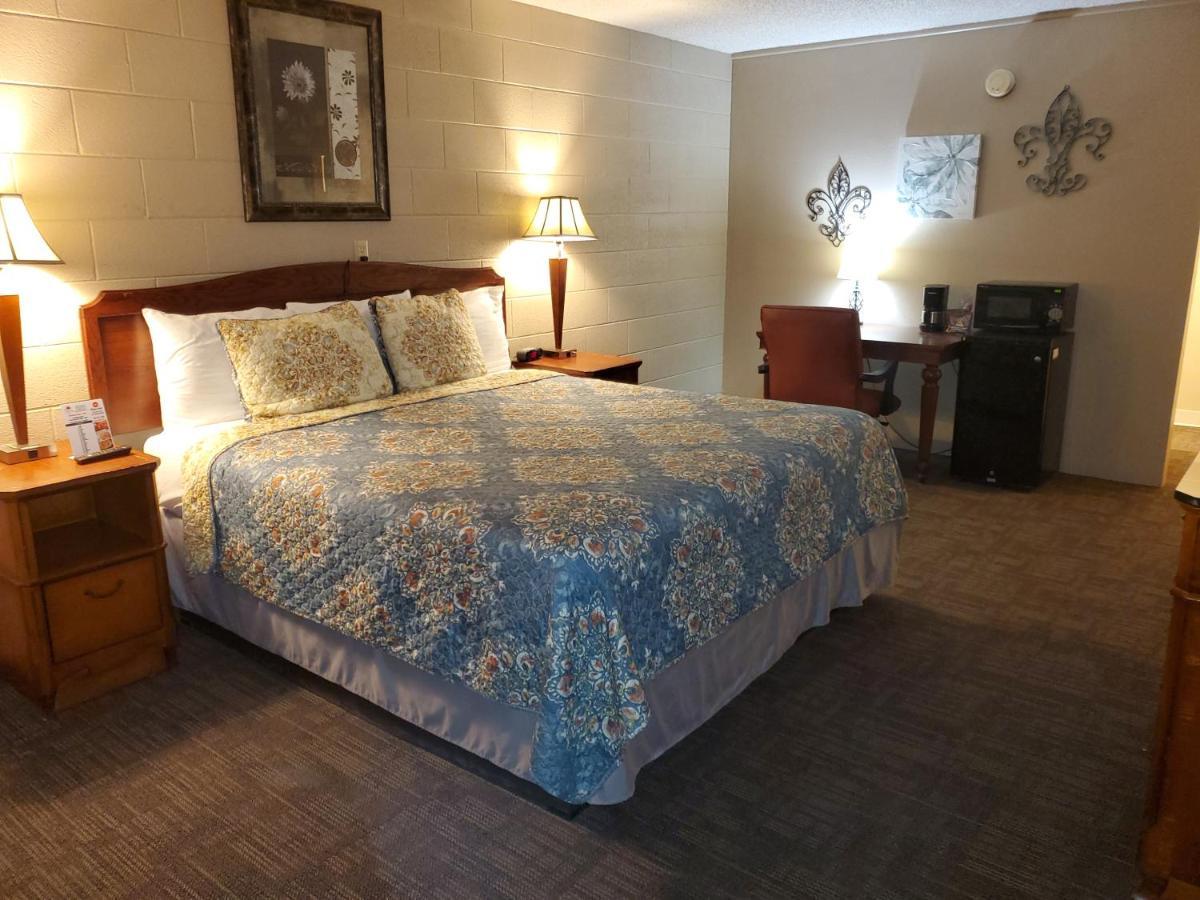 Kansas Country Inn Oakley Dış mekan fotoğraf