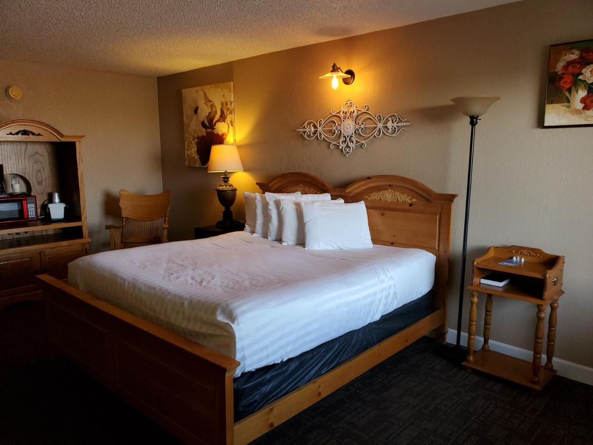 Kansas Country Inn Oakley Dış mekan fotoğraf