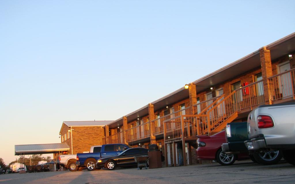 Kansas Country Inn Oakley Dış mekan fotoğraf